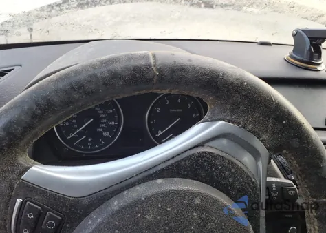 2015 BMW X1 xDrive28I z USA, uszkodzony, nr VIN WBAVL1C51FVY25628